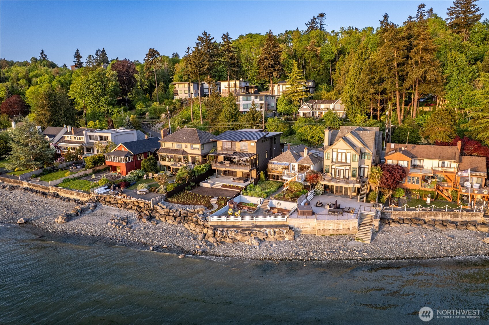 5637 Beach Drive SW, Seattle, WA 98136-1345