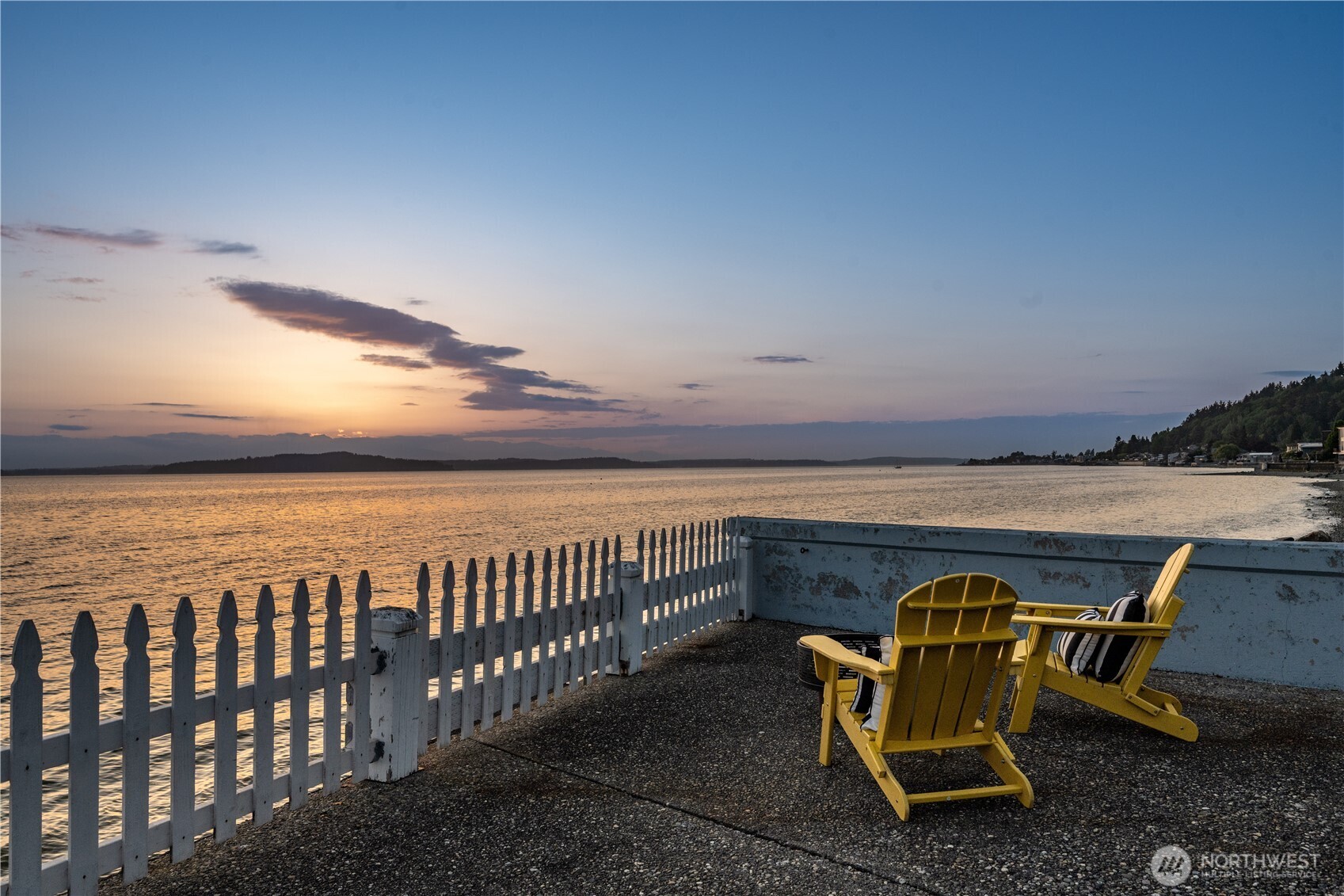 5637 Beach Drive SW, Seattle, WA 98136-1345
