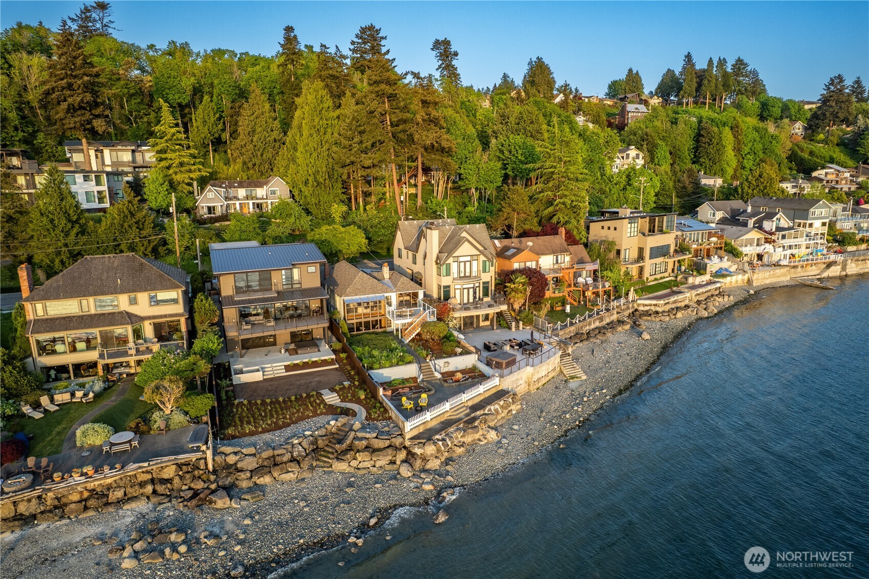 5637 Beach Drive SW, Seattle, WA 98136-1345