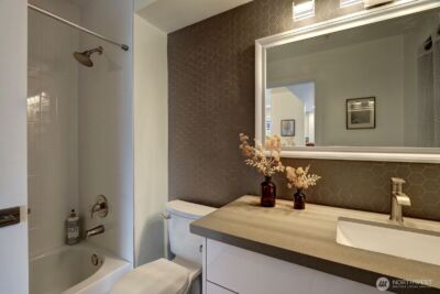 712 E Denny Wy Unit #502 , Seattle, WA 98122 - Photo 8