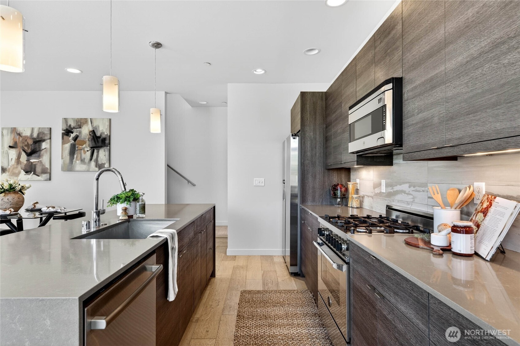 4153 California Avenue SW, Seattle, WA 98116-4101