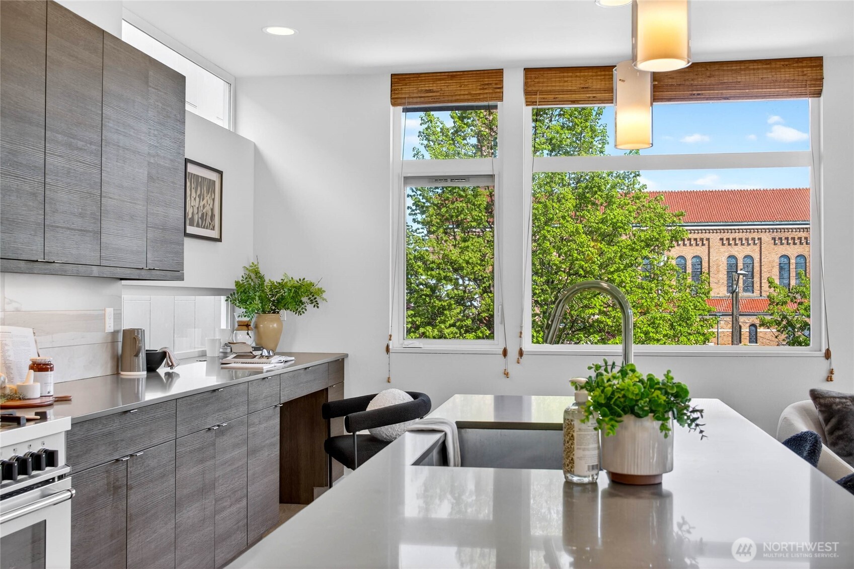 4153 California Avenue SW, Seattle, WA 98116-4101