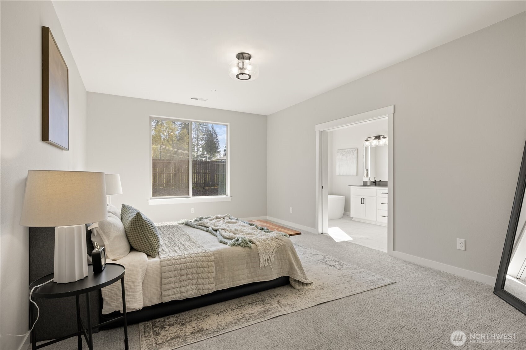 135 SE Airedale Ave , La Center, WA 98629