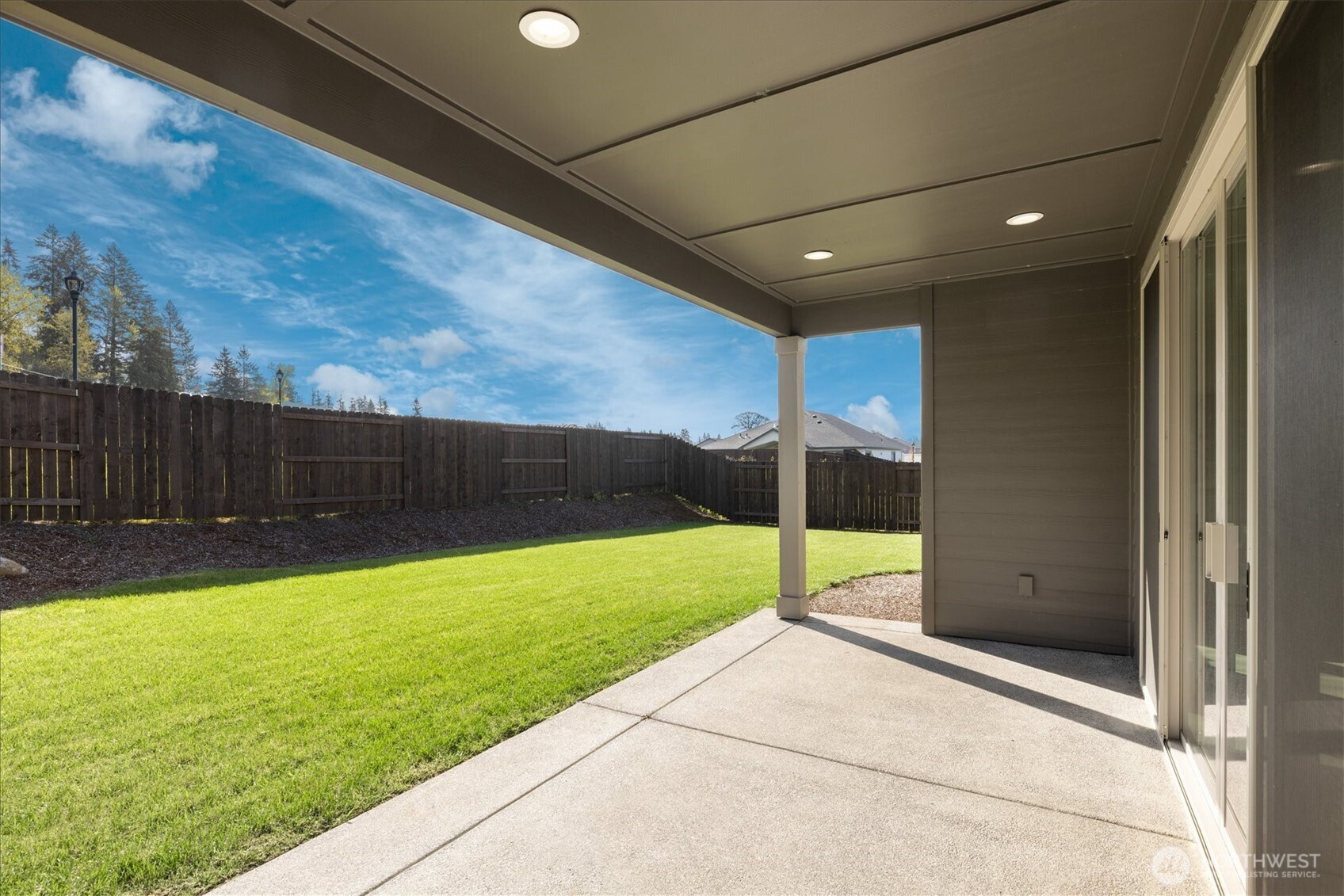 135 SE Airedale Ave , La Center, WA 98629