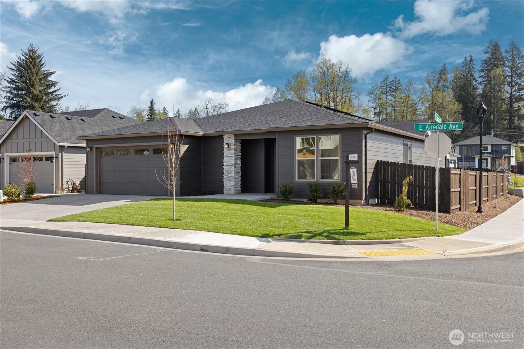 151 E Airedale Avenue , La Center, WA 98629