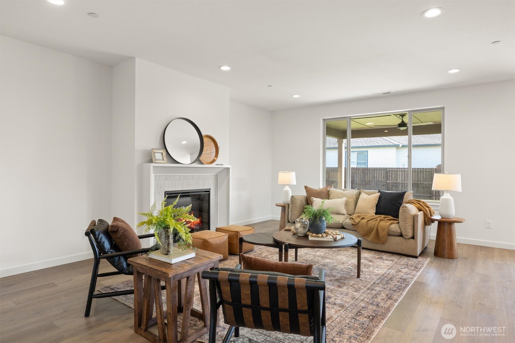 151 E Airedale Avenue , La Center, WA 98629