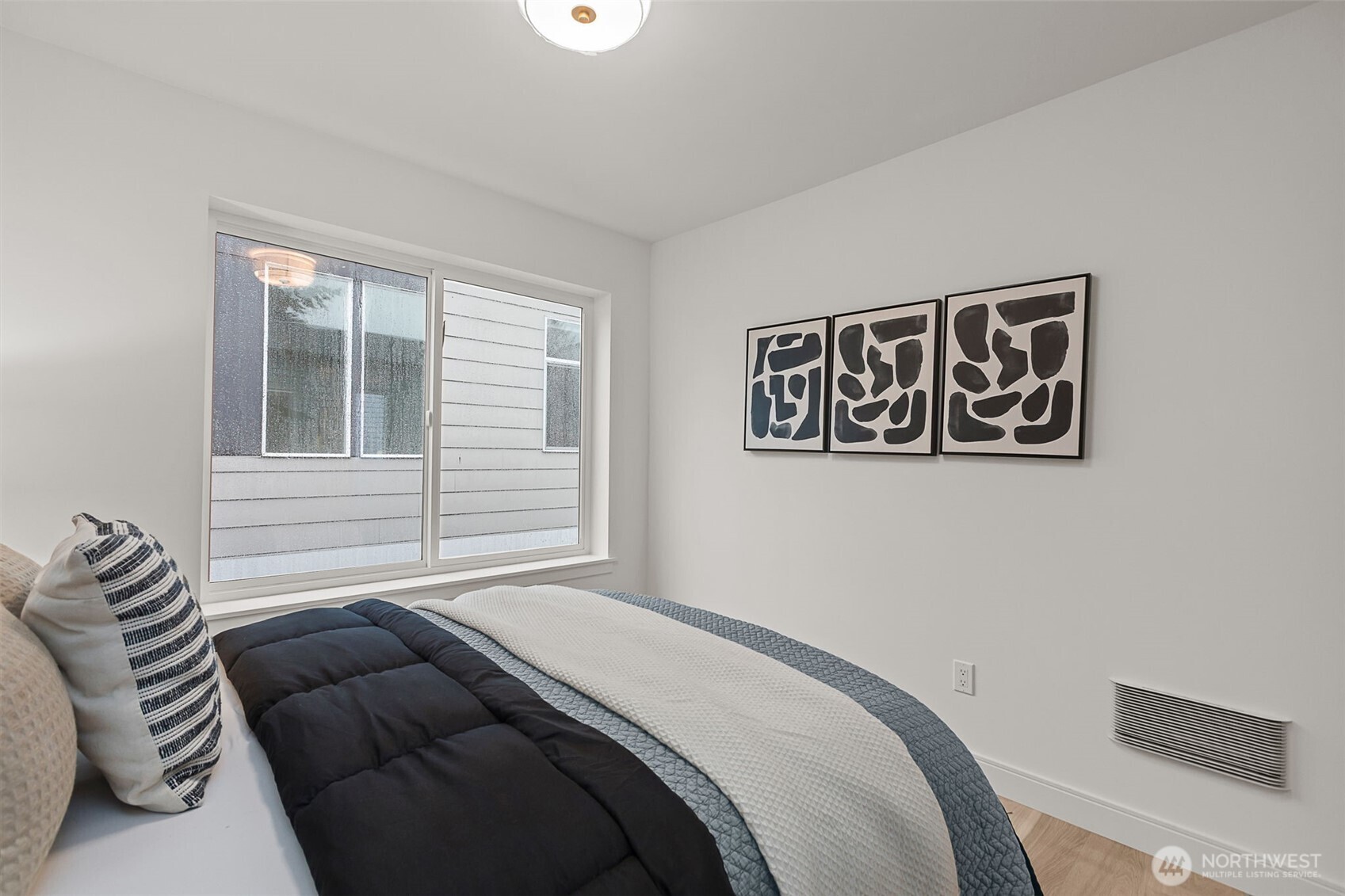 3552 S Dawson Street , Seattle, WA 98118