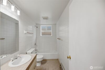 4324 Phinney Avenue N #1, Seattle, WA 98103 - Photo 18