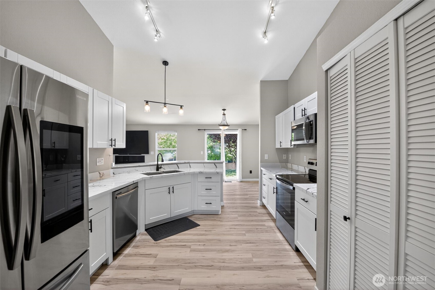 926 Chatham Dr SE , Olympia, WA 98513