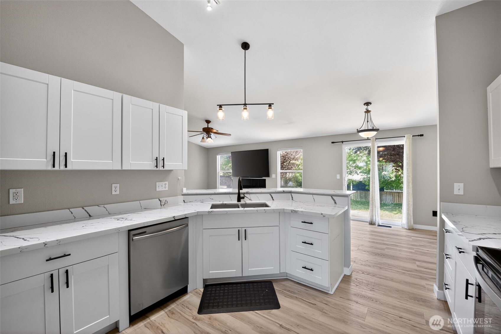 926 Chatham Dr SE , Olympia, WA 98513
