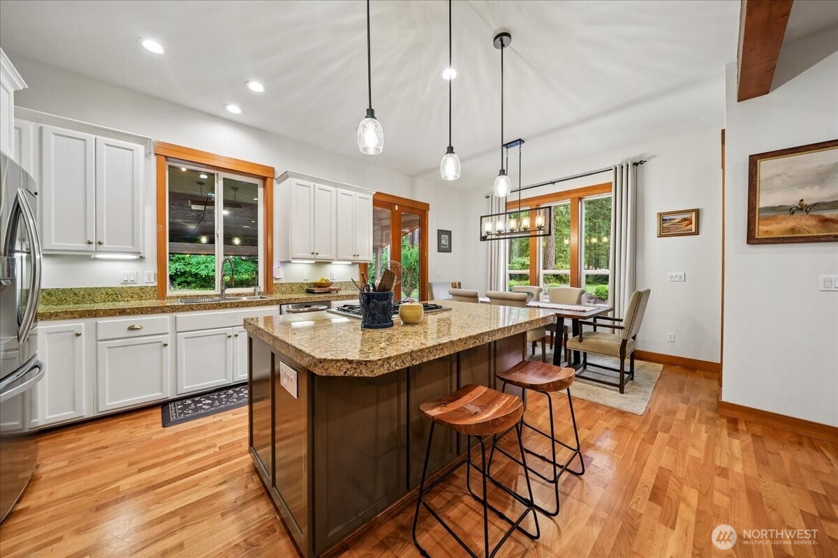 10507 Pioneer Drive , Anderson Island, WA 98303