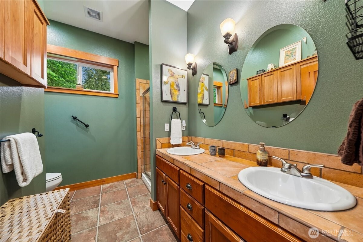 10507 Pioneer Drive , Anderson Island, WA 98303