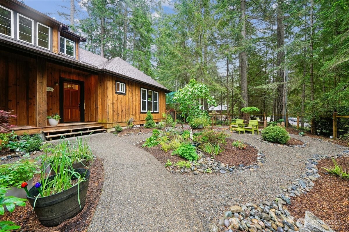10507 Pioneer Drive , Anderson Island, WA 98303