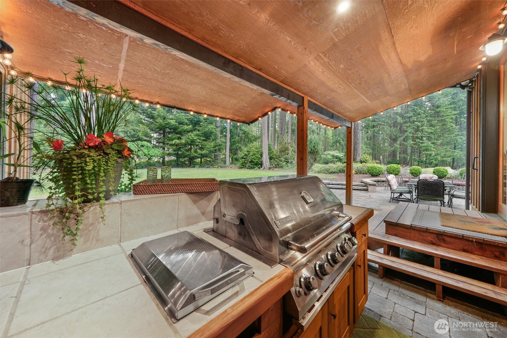 10507 Pioneer Drive , Anderson Island, WA 98303