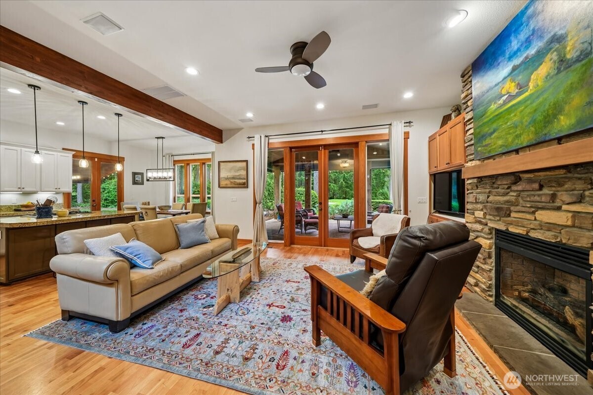 10507 Pioneer Drive , Anderson Island, WA 98303