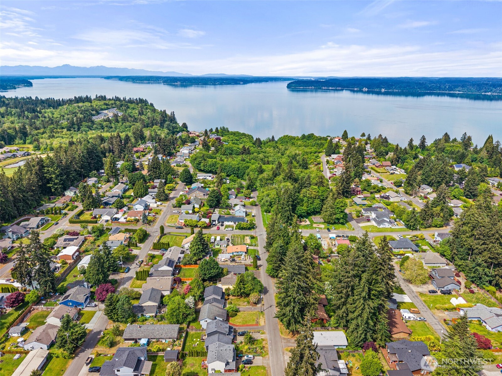 5045 Carole Drive NE, Olympia, WA 98516
