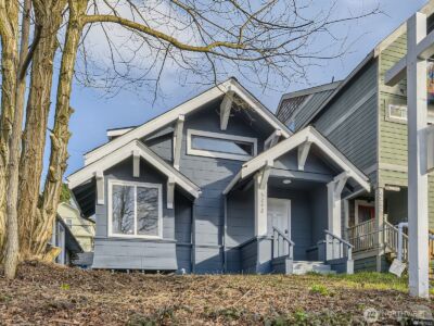 5242 11 Avenue NE, Seattle, WA 98105 - Photo 2