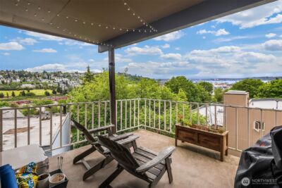 2215 W Raye Street , Seattle, WA 98199 - Photo 11