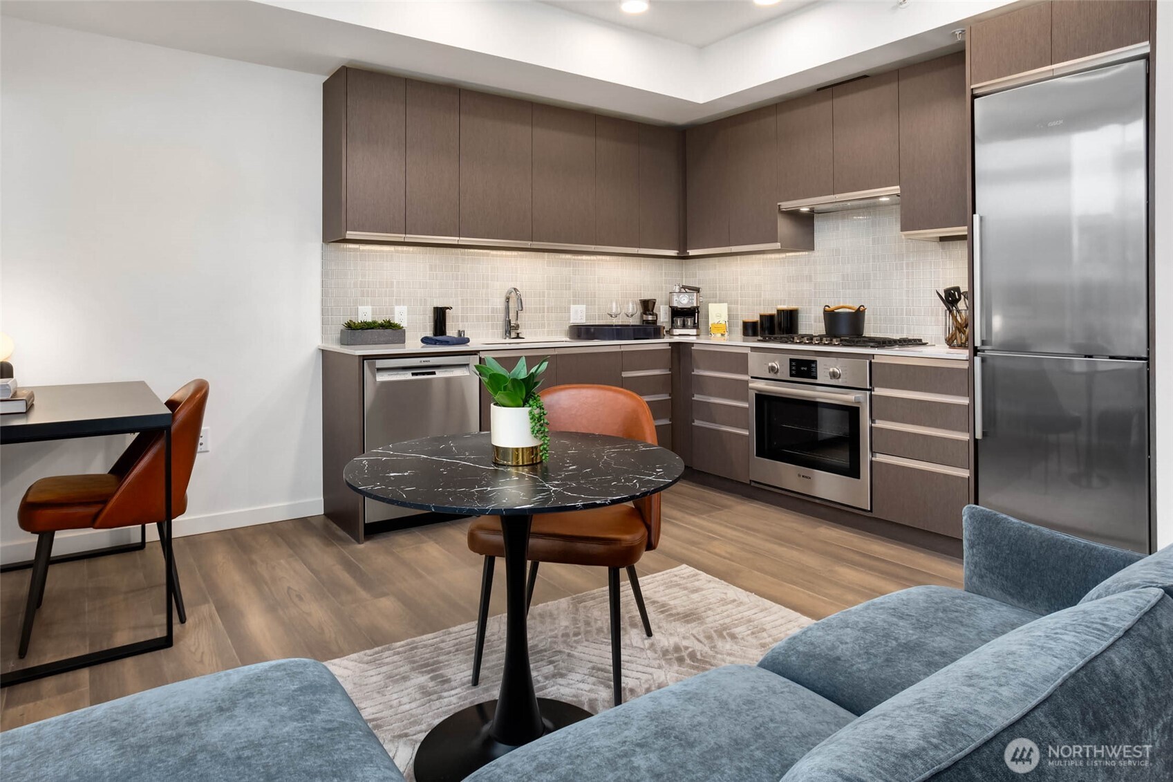 800 Columbia Street #712, Seattle, WA 98104