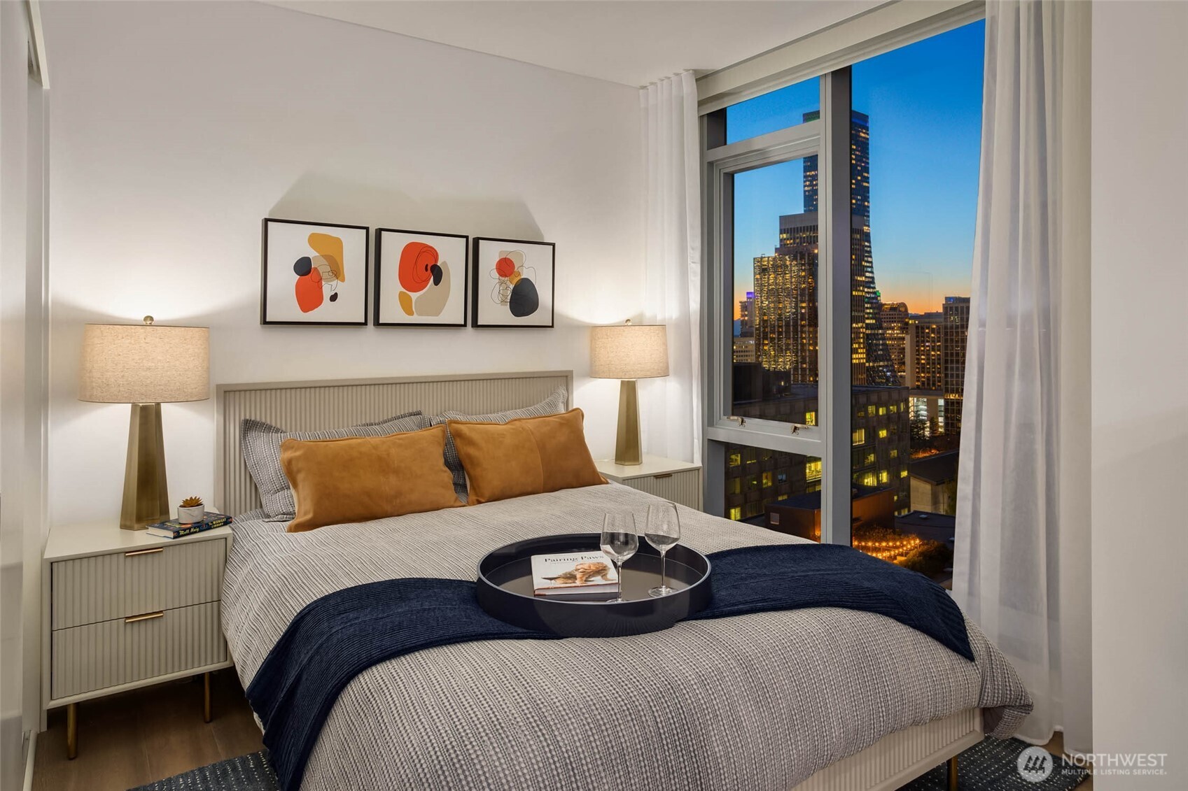 800 Columbia Street #712, Seattle, WA 98104