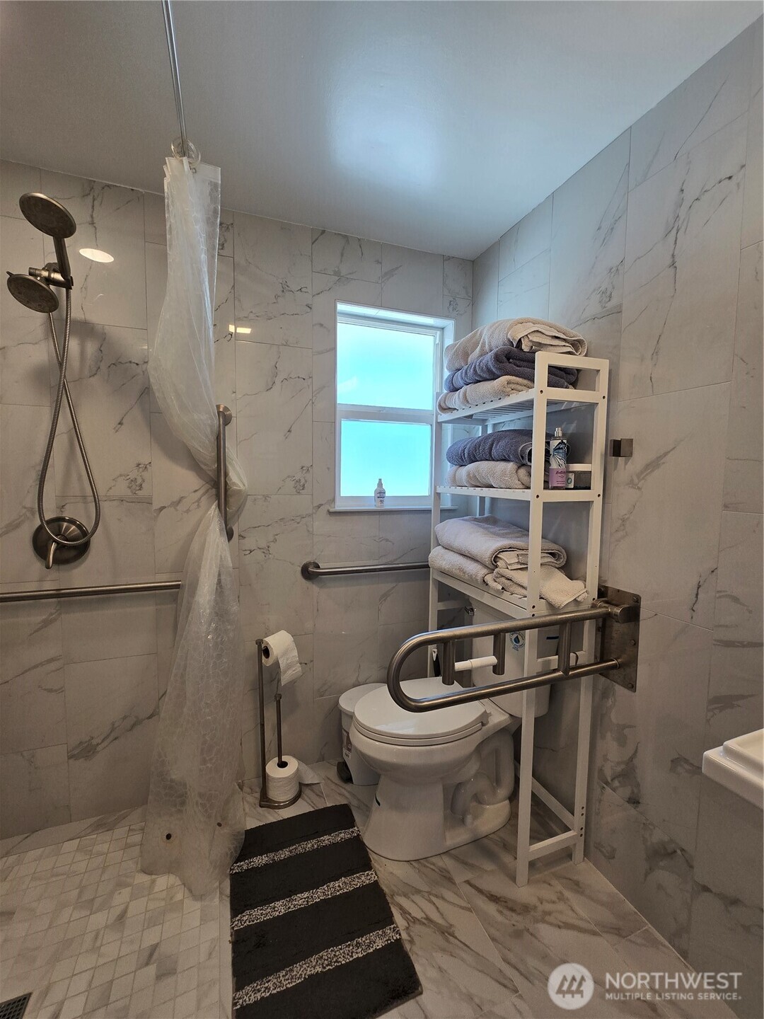 7826 Rainier Drive #A, Everett, WA 98203