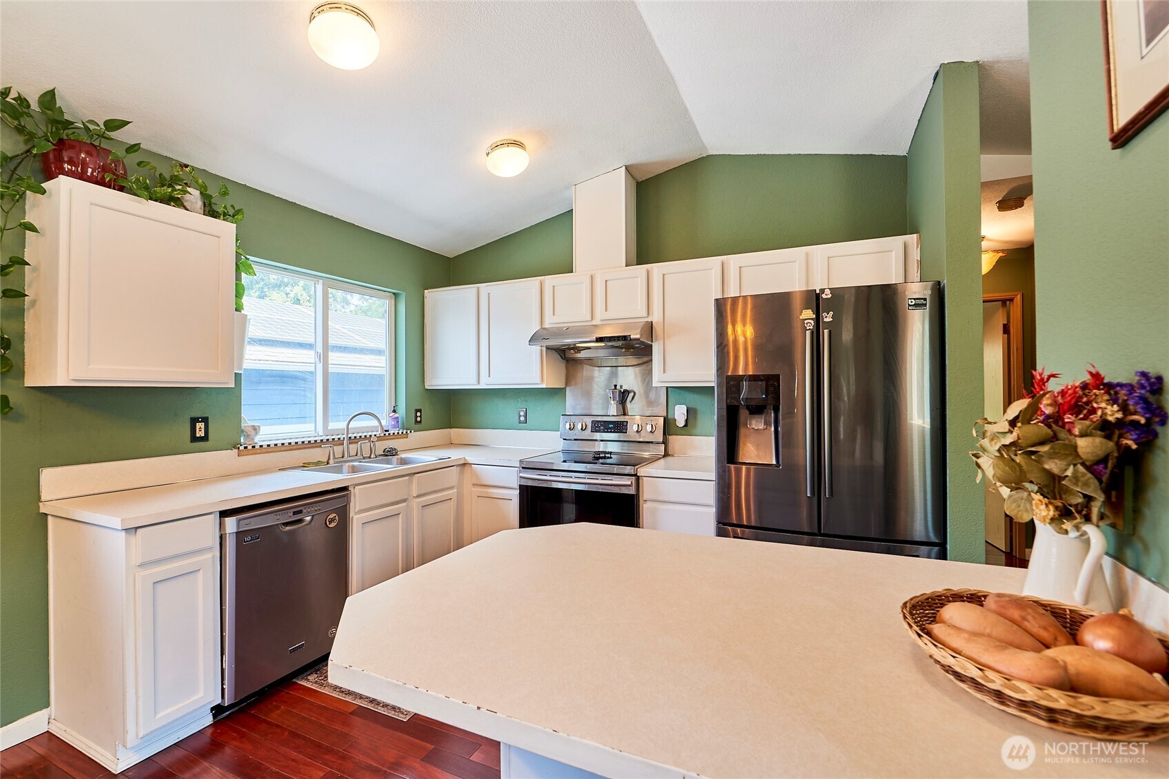 8822 2nd Avenue S, Seattle, WA 98108