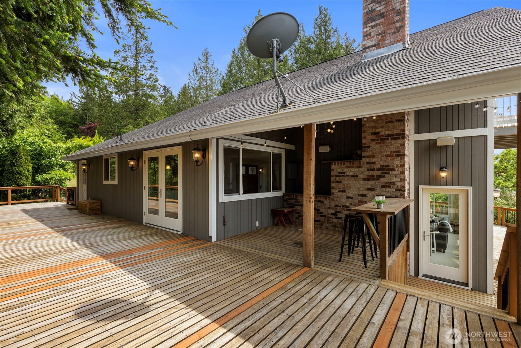 21275 Indianola Road NE, Poulsbo, WA 98370