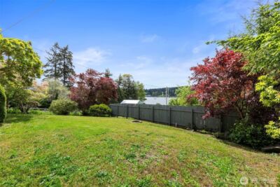 21275 Indianola Road NE, Poulsbo, WA 98370 - Photo 30