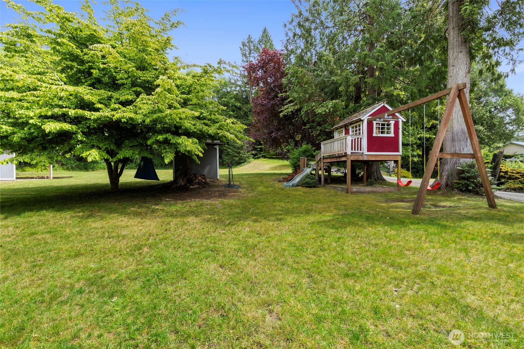 21275 Indianola Road NE, Poulsbo, WA 98370