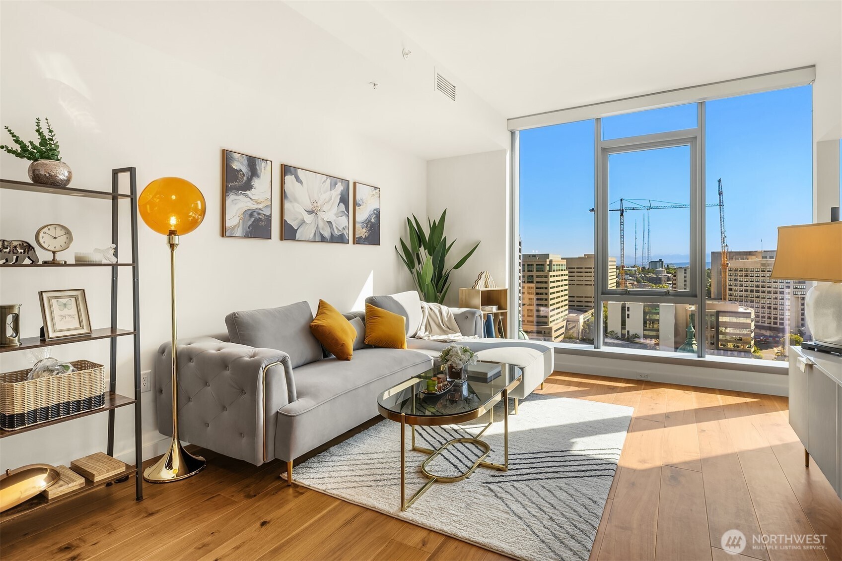 800 Columbia Street #2507, Seattle, WA 98104
