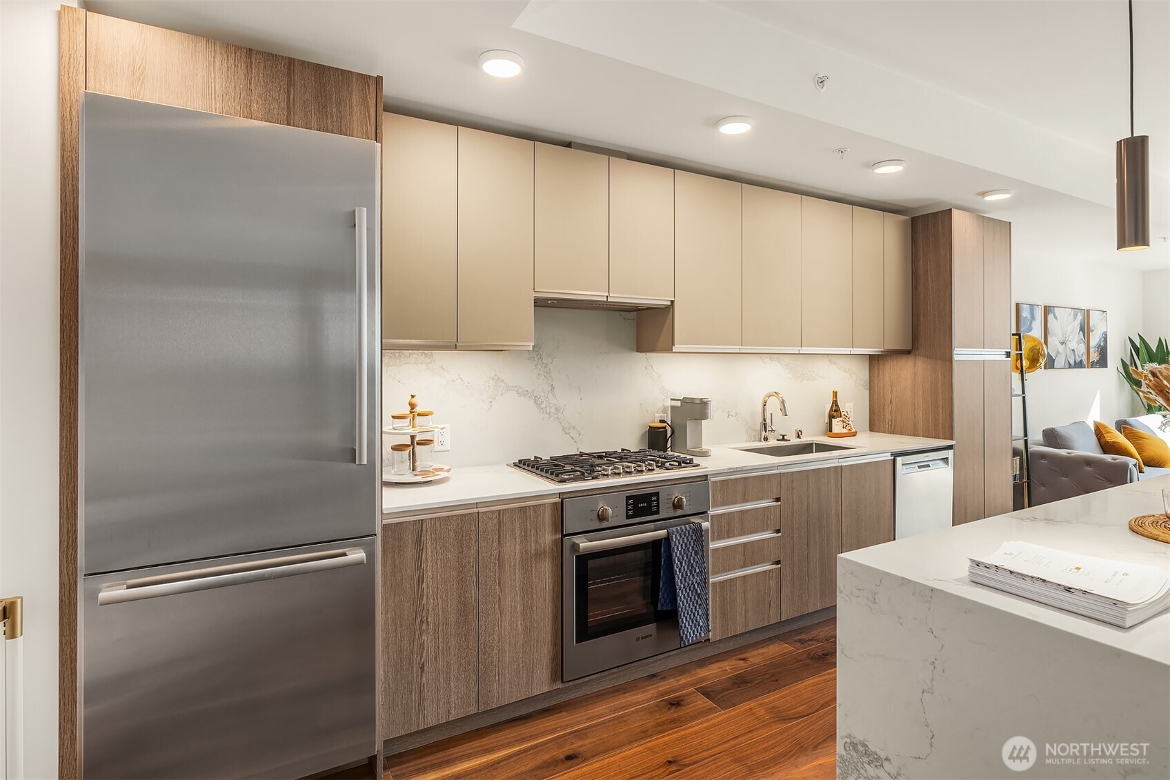 800 Columbia Street #2507, Seattle, WA 98104