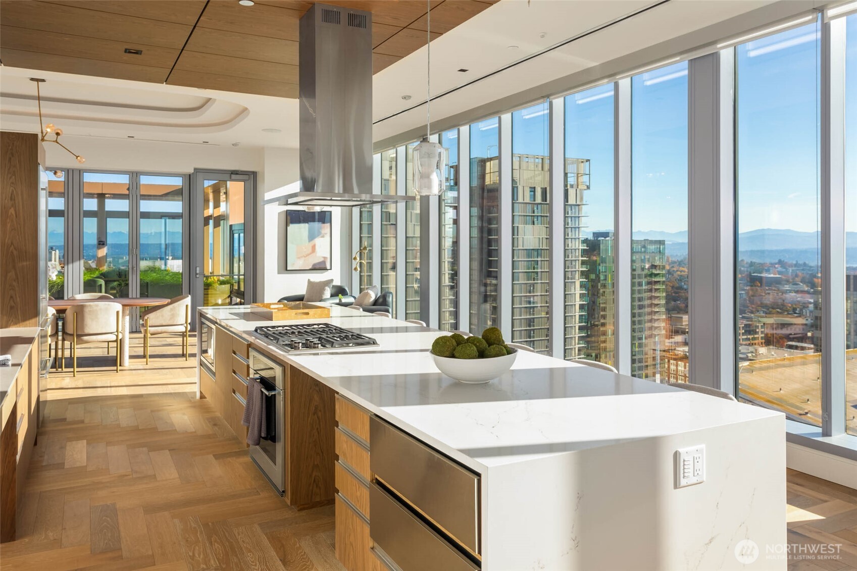 800 Columbia Street #1015, Seattle, WA 98104