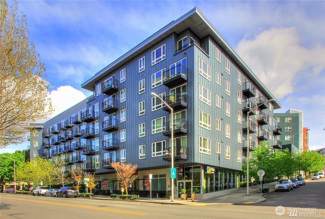 3104 Western Avenue #213, Seattle, WA 98121