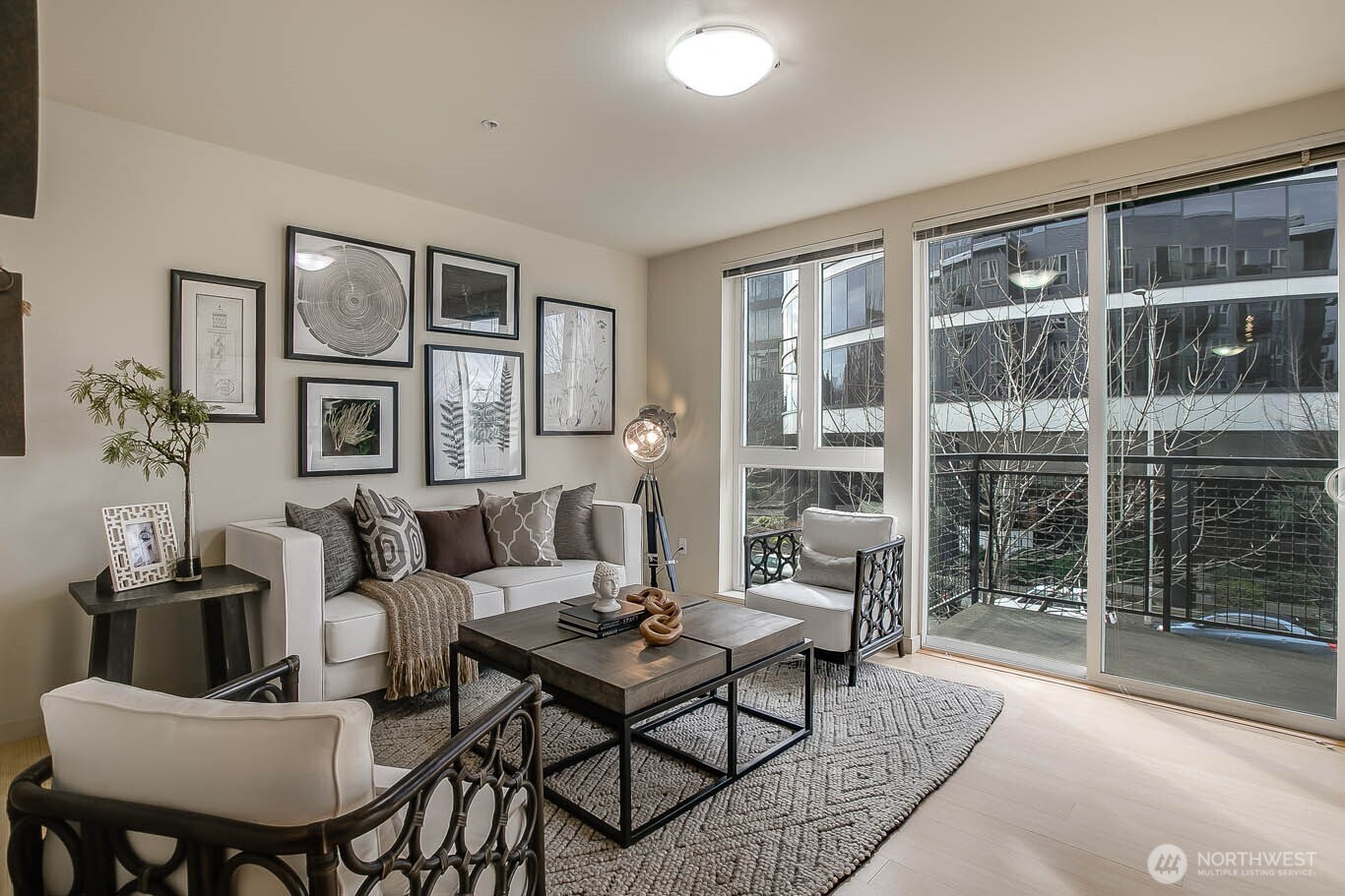 3104 Western Avenue #213, Seattle, WA 98121
