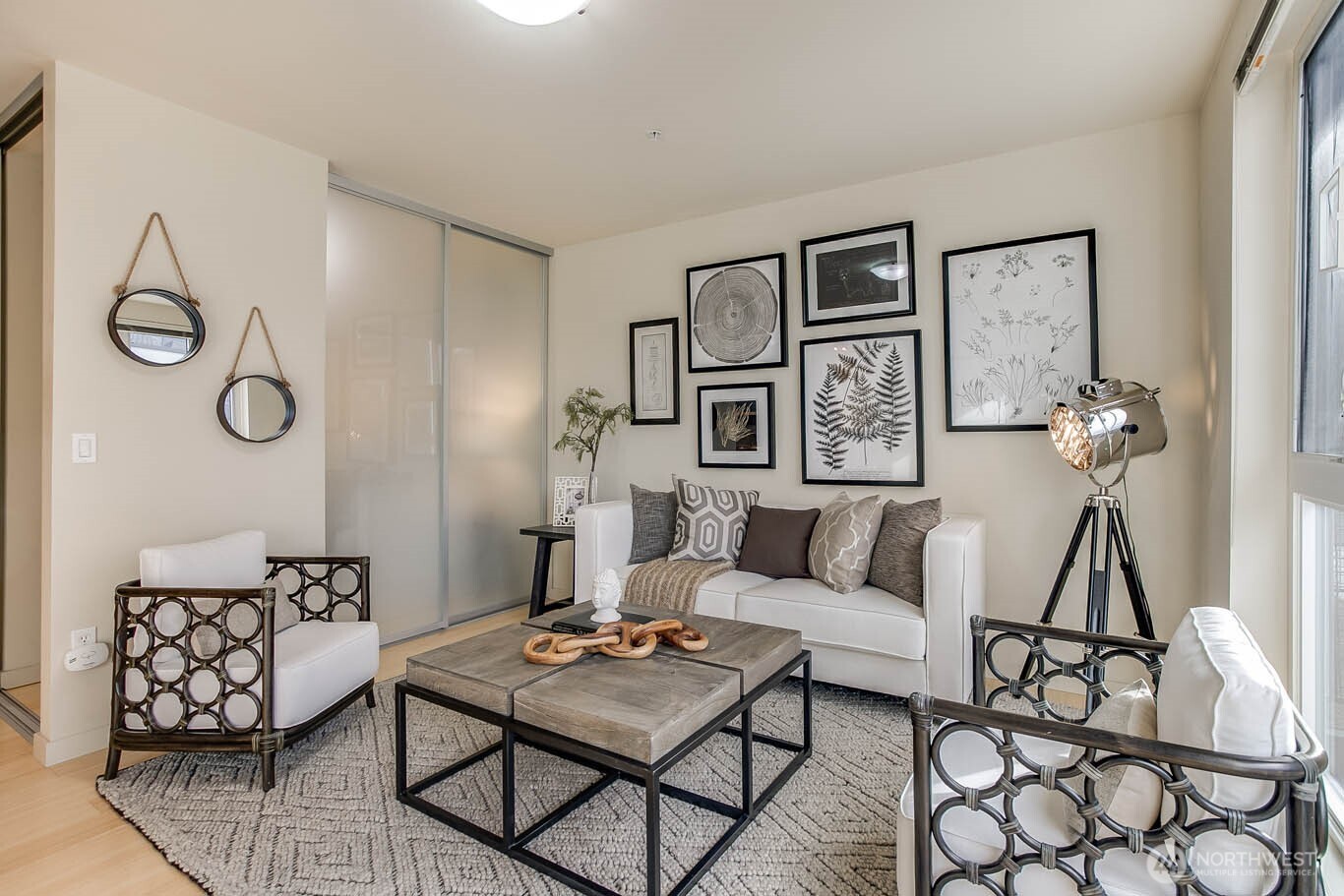 3104 Western Avenue #213, Seattle, WA 98121