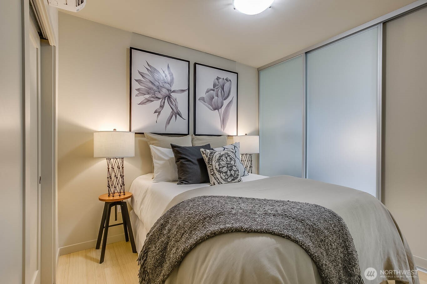 3104 Western Avenue #213, Seattle, WA 98121