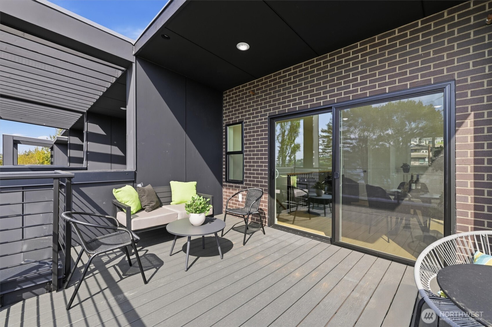 2007 Minor Avenue E, Seattle, WA 98102