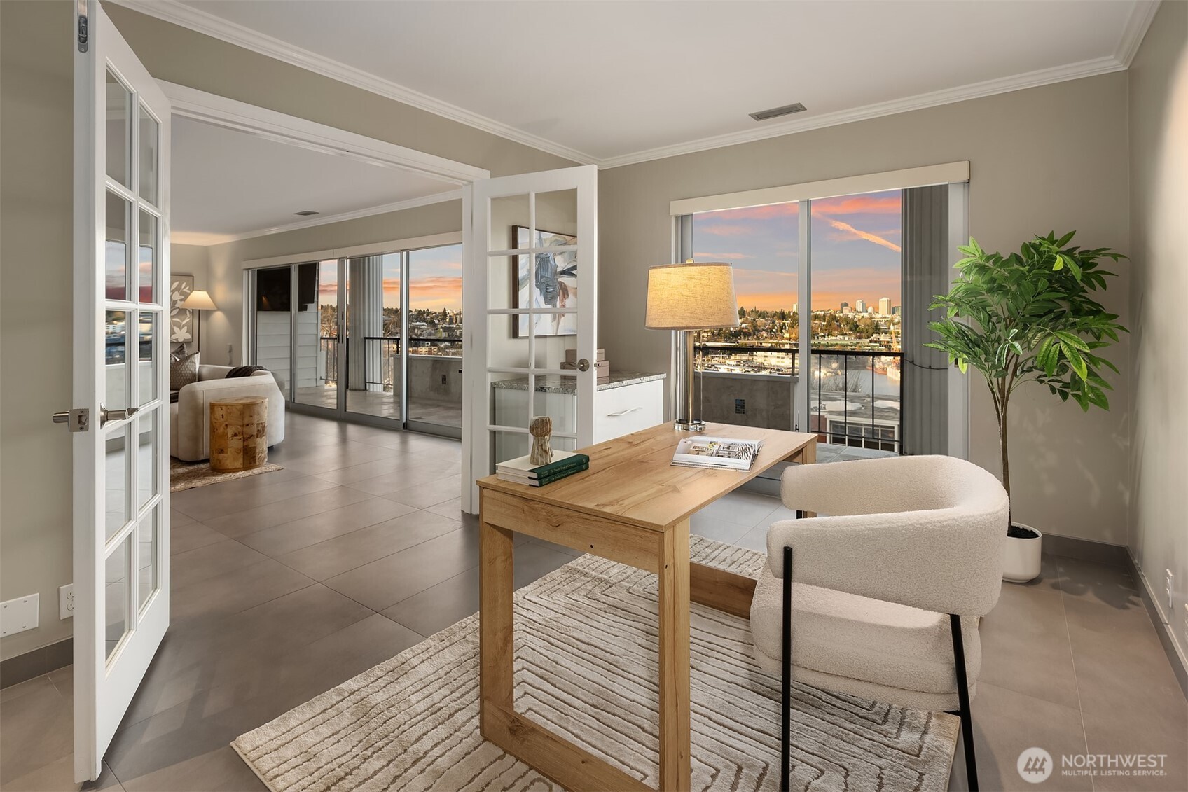 2565 Dexter Avenue N #401, Seattle, WA 98109
