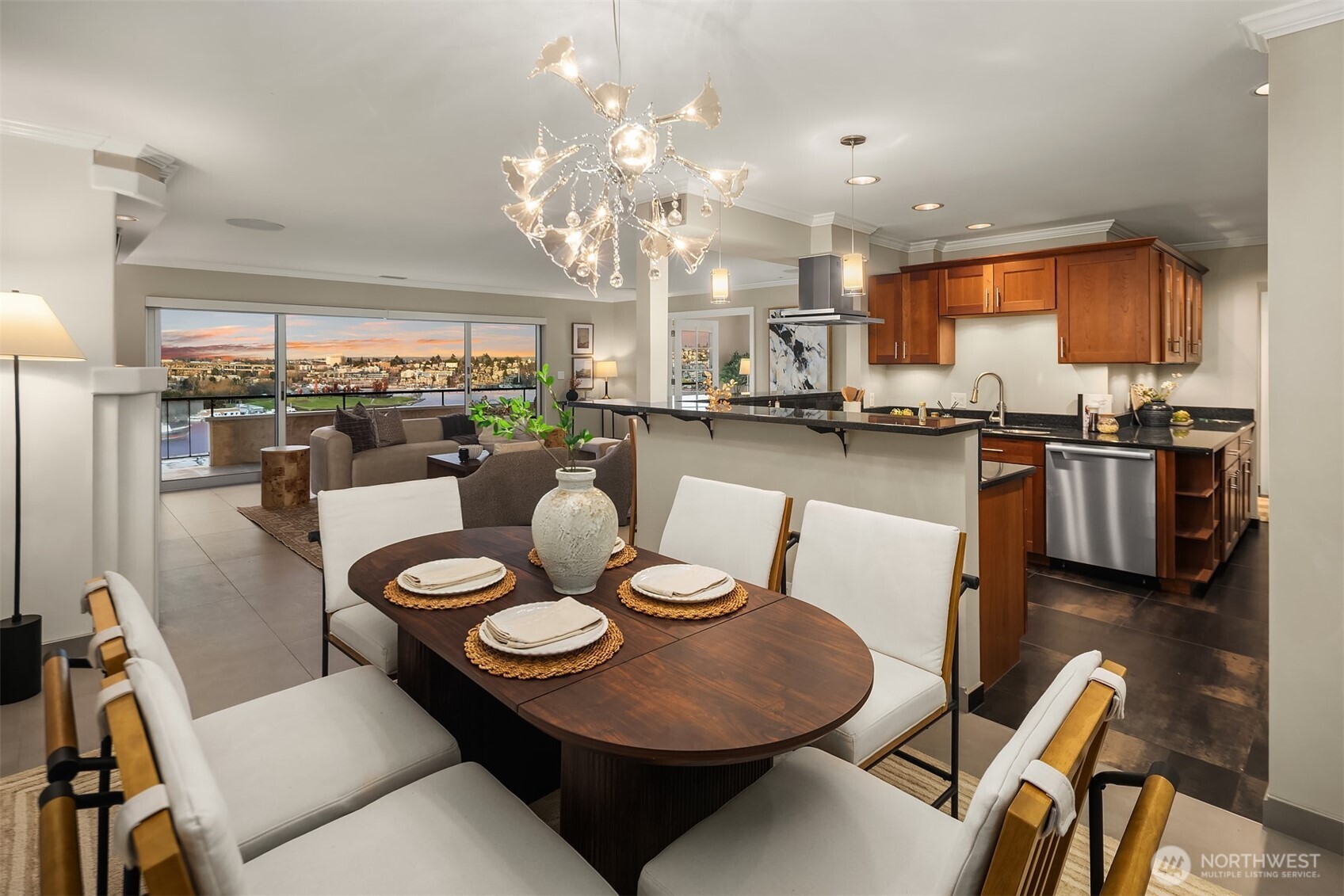 2565 Dexter Avenue N #401, Seattle, WA 98109