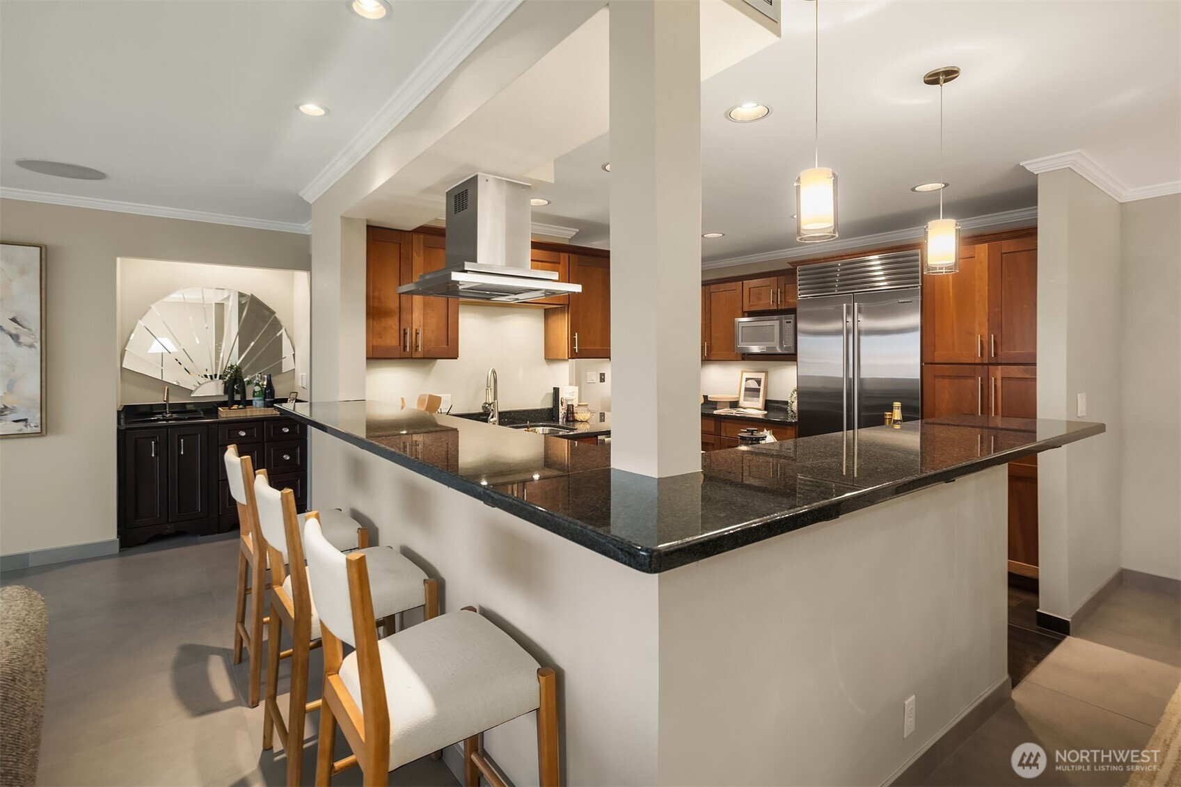 2565 Dexter Avenue N #401, Seattle, WA 98109