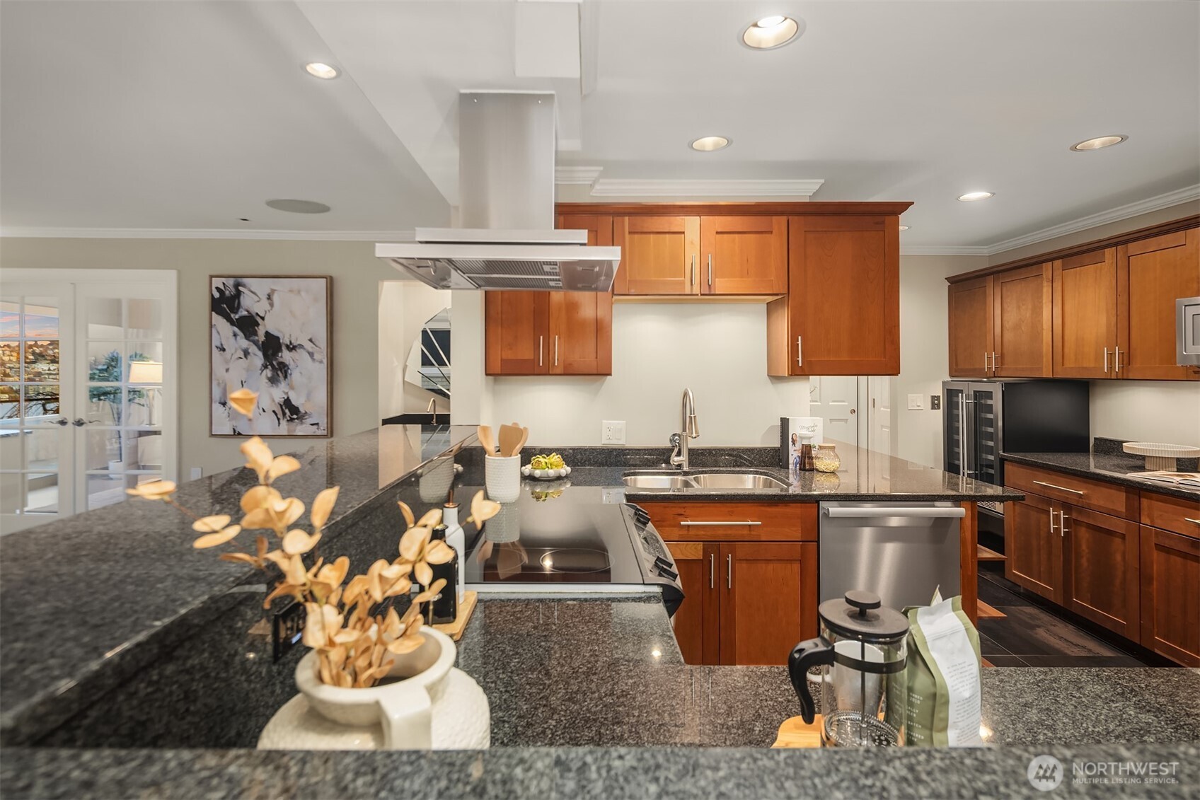 2565 Dexter Avenue N #401, Seattle, WA 98109