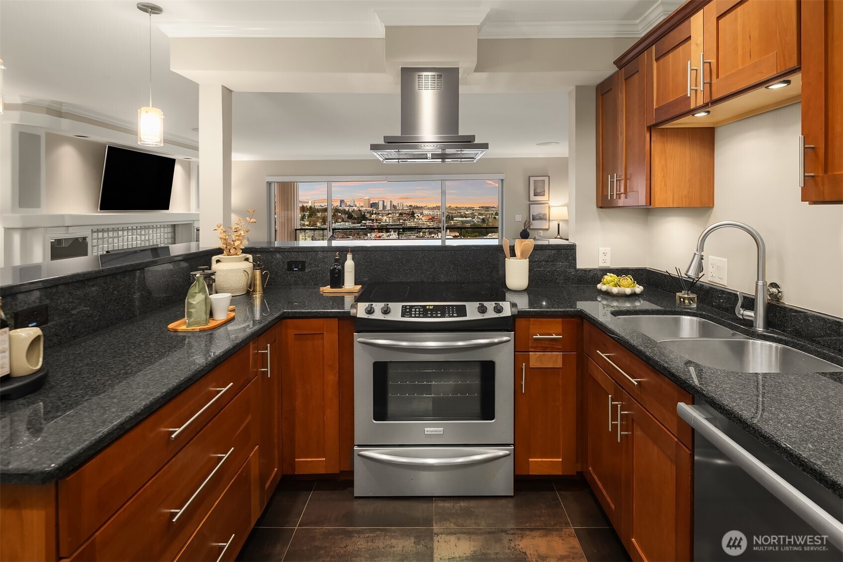 2565 Dexter Avenue N #401, Seattle, WA 98109