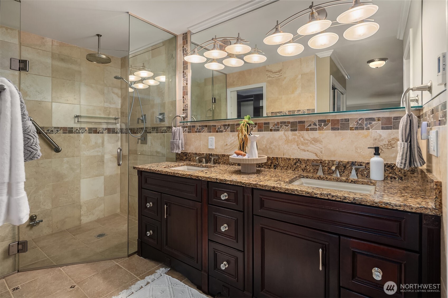 2565 Dexter Avenue N #401, Seattle, WA 98109