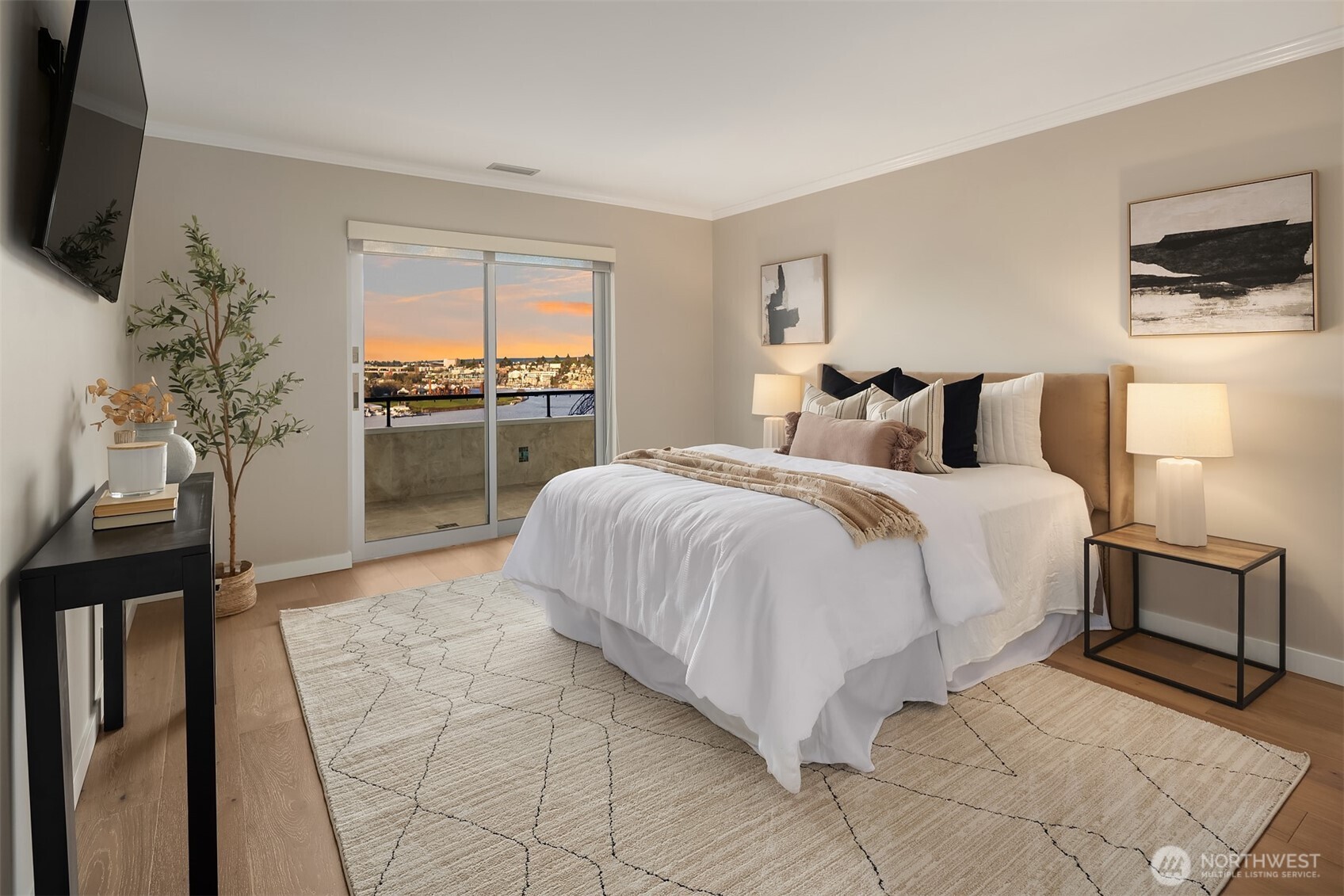 2565 Dexter Avenue N #401, Seattle, WA 98109