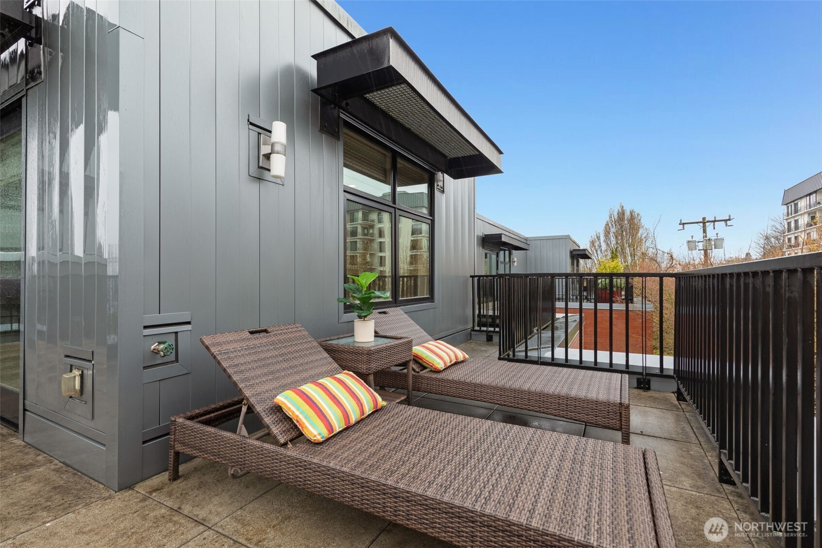 1 Ward Street #C, Seattle, WA 98109