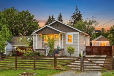 106 N 100th Street , Seattle, WA 98133