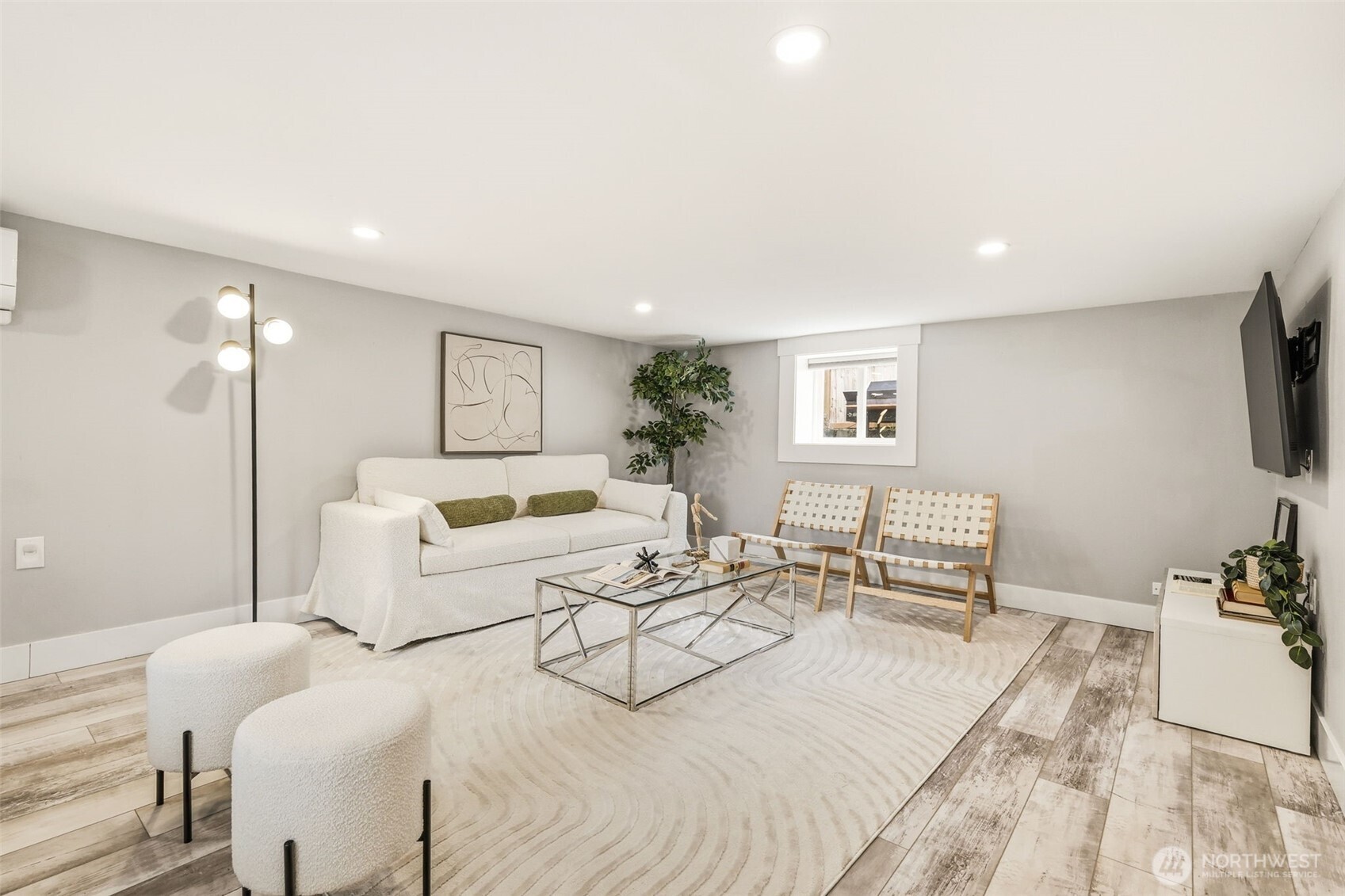 106 N 100th Street , Seattle, WA 98133