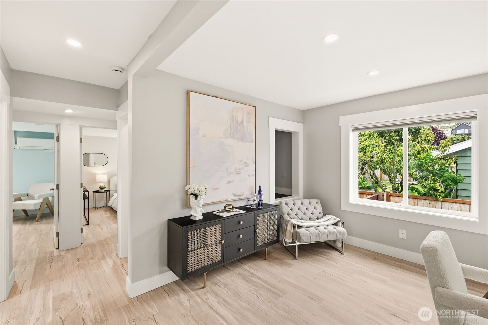106 N 100th Street , Seattle, WA 98133