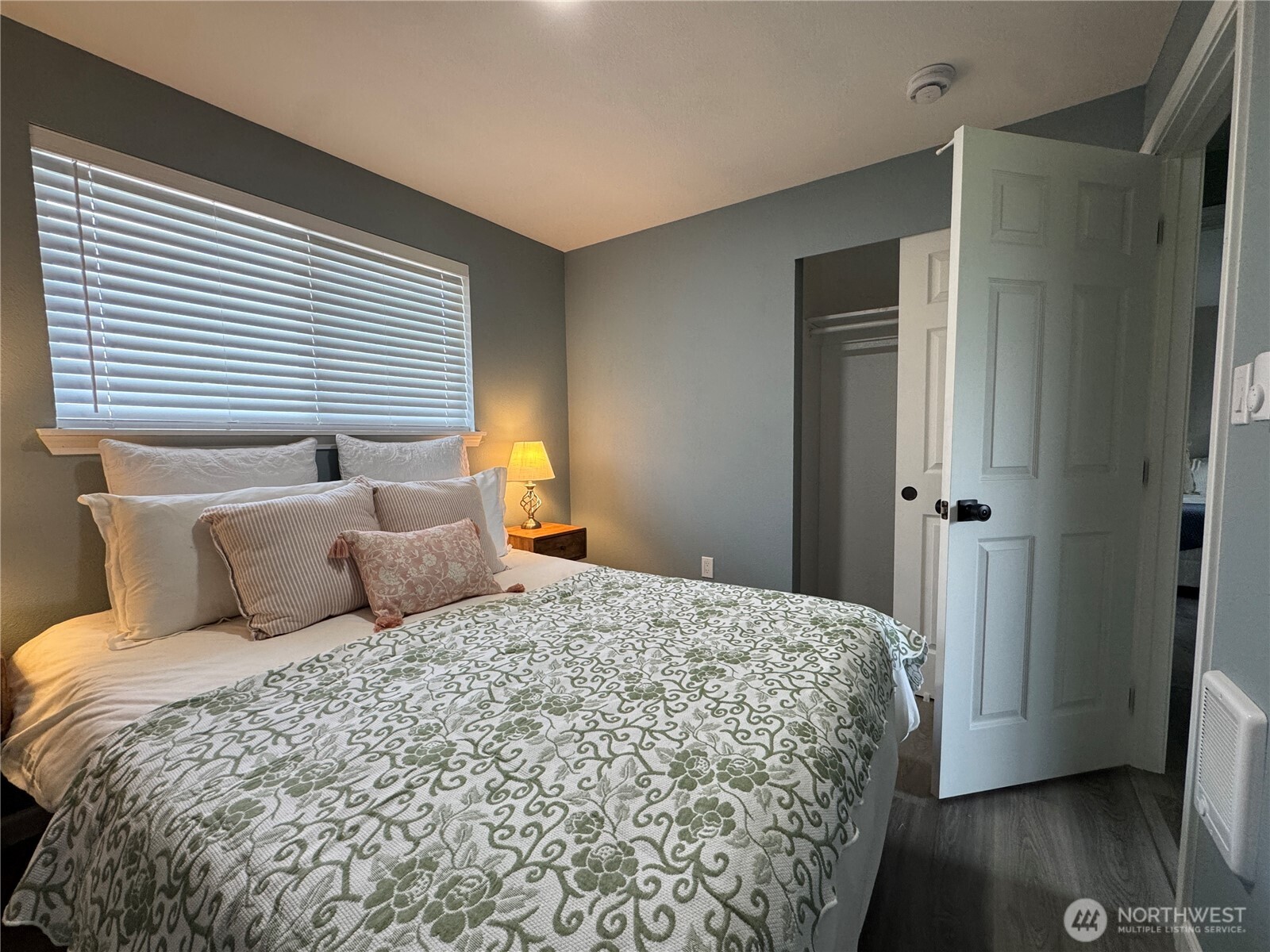6107 E M Street , Tacoma, WA 98404