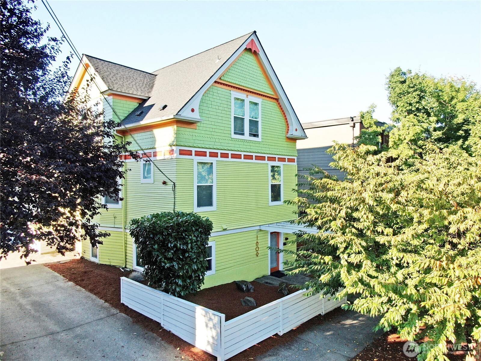1609 E Columbia Street , Seattle, WA 98122